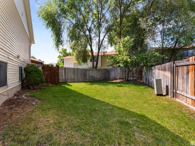 4702 S CATHAY CIR, Taylorsville, UT 84123