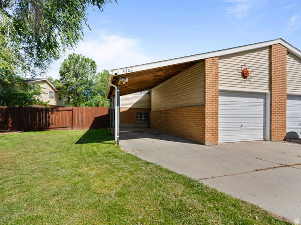 4702 S CATHAY CIR, Taylorsville, UT 84123