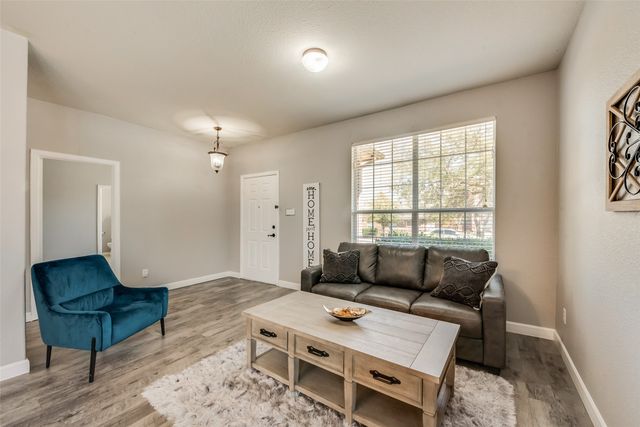 2925 Clear Creek Drive, Rockwall, TX 75032