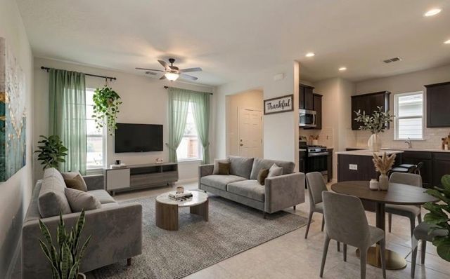1064 Esplanade PKWY, San Marcos, TX 78666