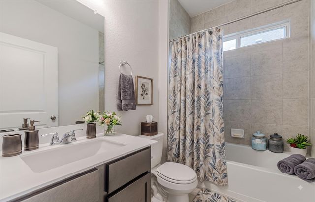 1064 Esplanade PKWY, San Marcos, TX 78666