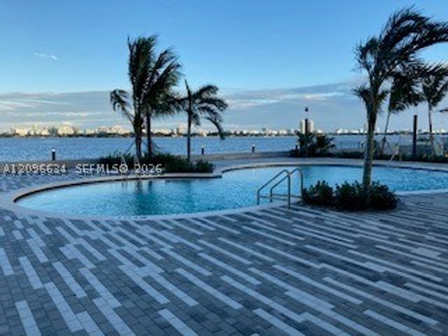 7501 E Treasure Dr 2L, North Bay Village, FL 33141