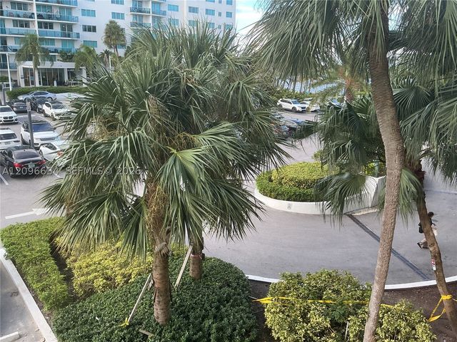 7501 E Treasure Dr 2L, North Bay Village, FL 33141