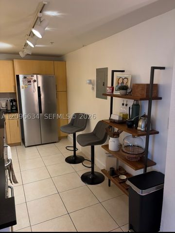 7501 E Treasure Dr 2L, North Bay Village, FL 33141