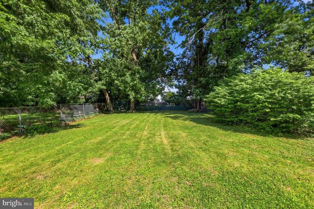 3811 WOODBINE AVE, Baltimore, MD 21207