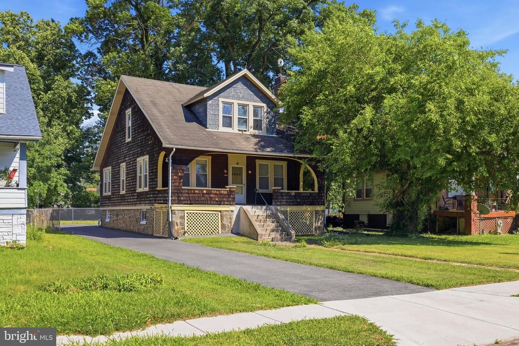 3811 WOODBINE AVE, Baltimore, MD 21207