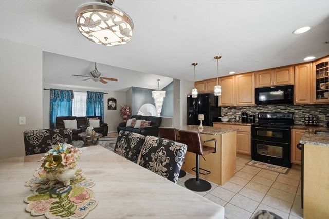 179 Cabinet St, Springfield, MA 01129