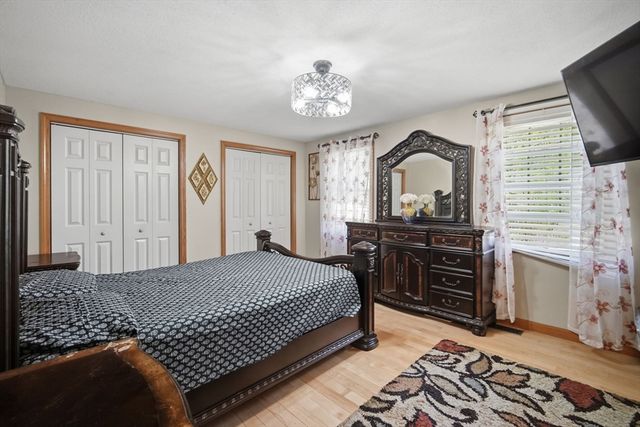 179 Cabinet St, Springfield, MA 01129