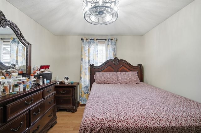 179 Cabinet St, Springfield, MA 01129