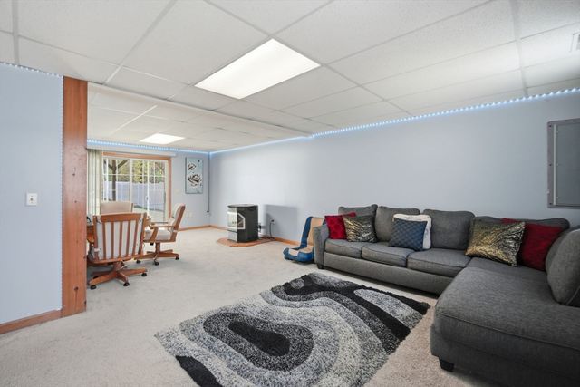 179 Cabinet St, Springfield, MA 01129