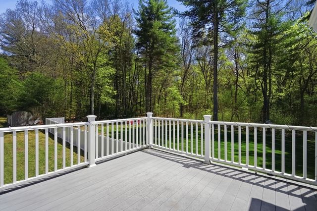 179 Cabinet St, Springfield, MA 01129