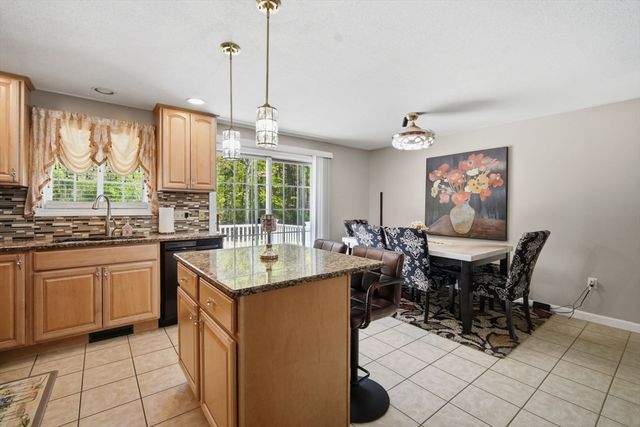 179 Cabinet St, Springfield, MA 01129