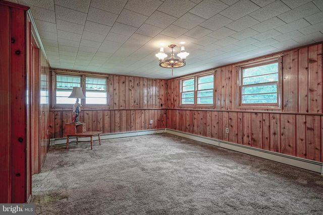 70 WALNUT ST, Mount Holly, NJ 08060
