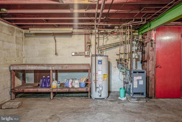 70 WALNUT ST, Mount Holly, NJ 08060