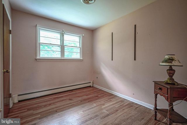 70 WALNUT ST, Mount Holly, NJ 08060