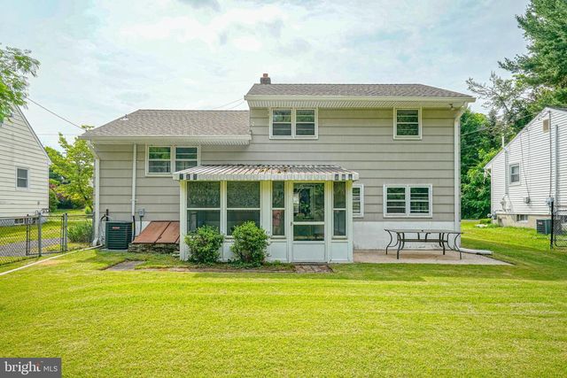 70 WALNUT ST, Mount Holly, NJ 08060