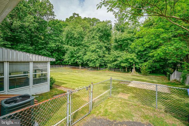 70 WALNUT ST, Mount Holly, NJ 08060
