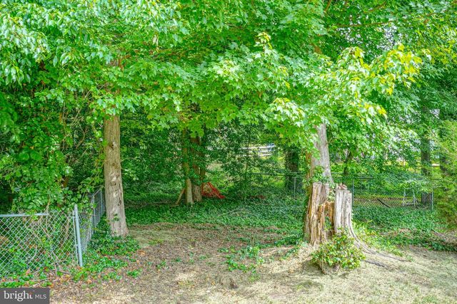 70 WALNUT ST, Mount Holly, NJ 08060