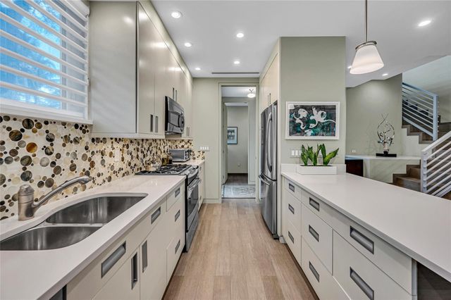 1200 NE 2nd Street, Fort Lauderdale, FL 33301