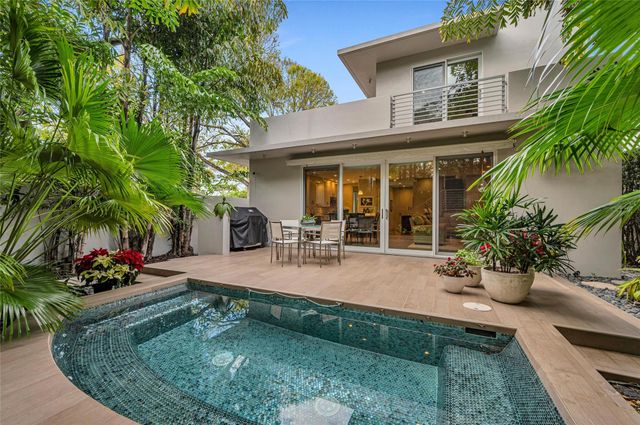 1200 NE 2nd Street, Fort Lauderdale, FL 33301