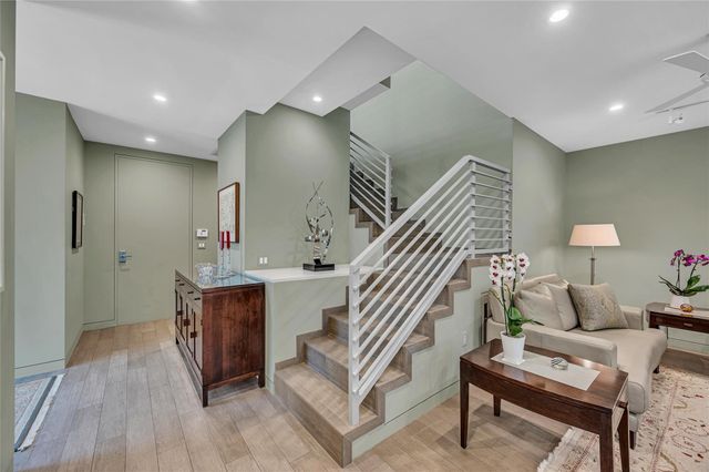 1200 NE 2nd Street, Fort Lauderdale, FL 33301