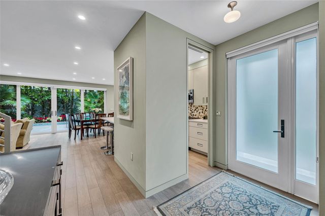 1200 NE 2nd Street, Fort Lauderdale, FL 33301