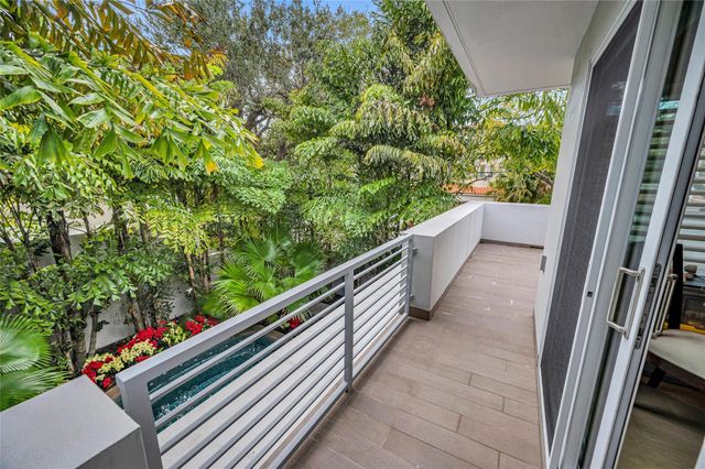 1200 NE 2nd Street, Fort Lauderdale, FL 33301