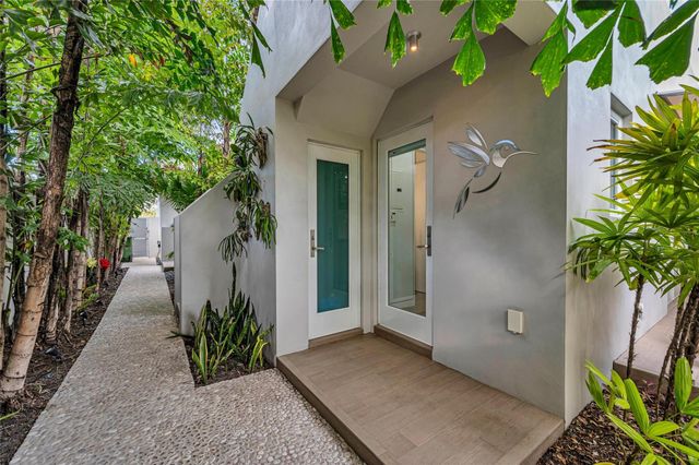 1200 NE 2nd Street, Fort Lauderdale, FL 33301