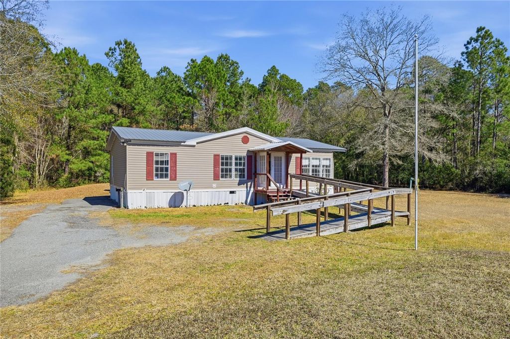 44326 WOODLAND CIRCLE, Callahan, FL 32011