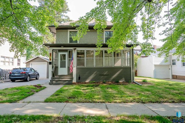 318 W 19th St, Sioux Falls, SD 57105