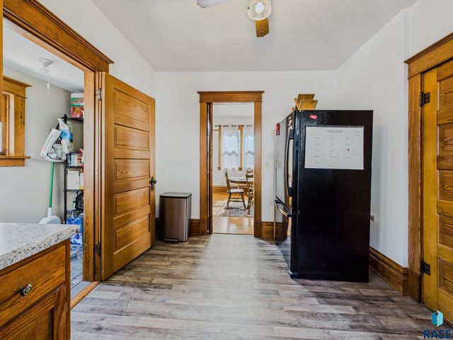 318 W 19th St, Sioux Falls, SD 57105