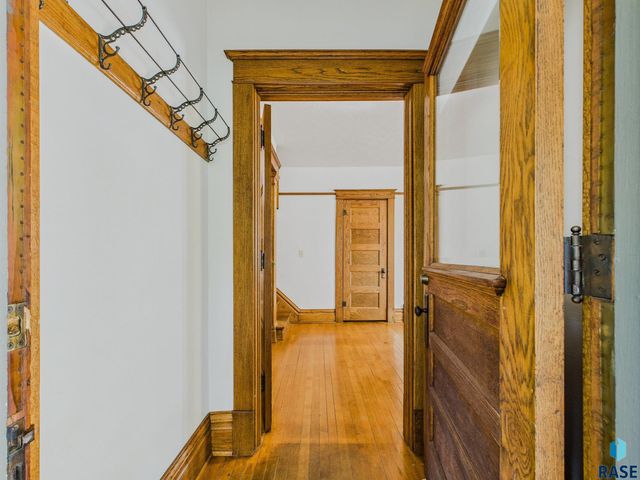 318 W 19th St, Sioux Falls, SD 57105