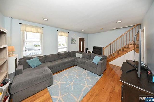 34 Gordon Street, Ridgefield Park, NJ 07660