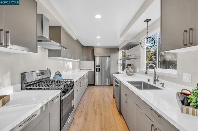 7472 7472 Blue Fox Way, San Ramon, CA 94583