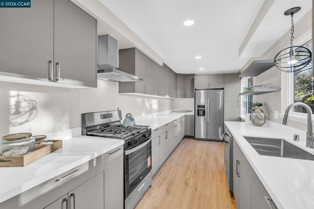 7472 7472 Blue Fox Way, San Ramon, CA 94583