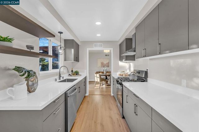 7472 7472 Blue Fox Way, San Ramon, CA 94583