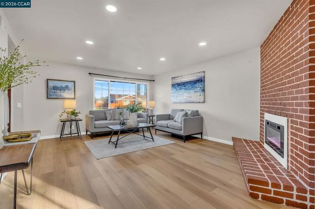 7472 7472 Blue Fox Way, San Ramon, CA 94583