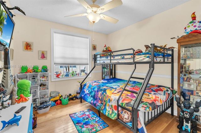 1435 Cardinal Way, Weston, FL 33327