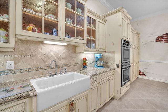 1435 Cardinal Way, Weston, FL 33327