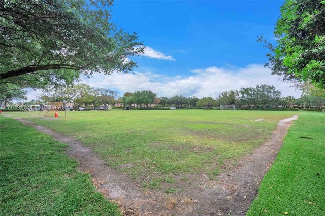 1435 Cardinal Way, Weston, FL 33327