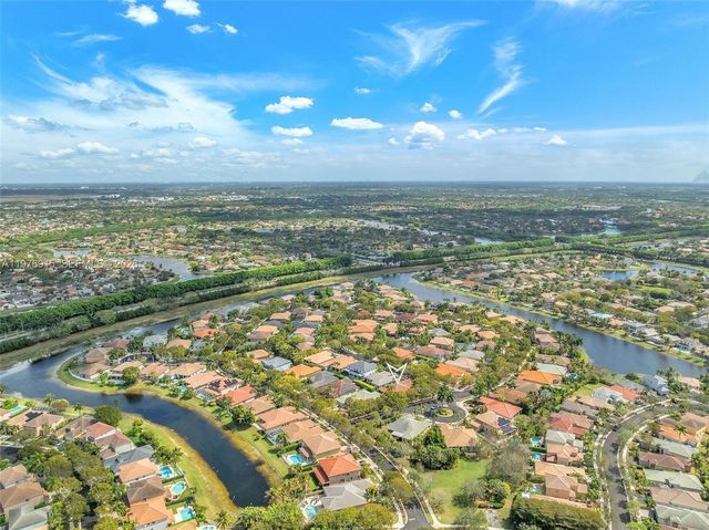 1435 Cardinal Way, Weston, FL 33327