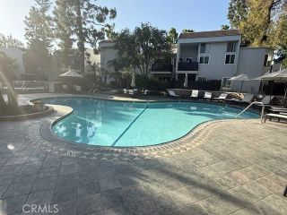 18645 Hatteras 206, Tarzana, CA 91356