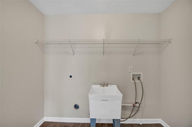 4425 Grove Lake Court, Loganville, GA 30052