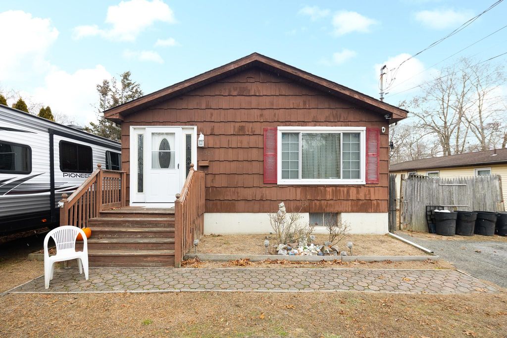 303 Orchid Drive, Mastic Beach, NY 11951