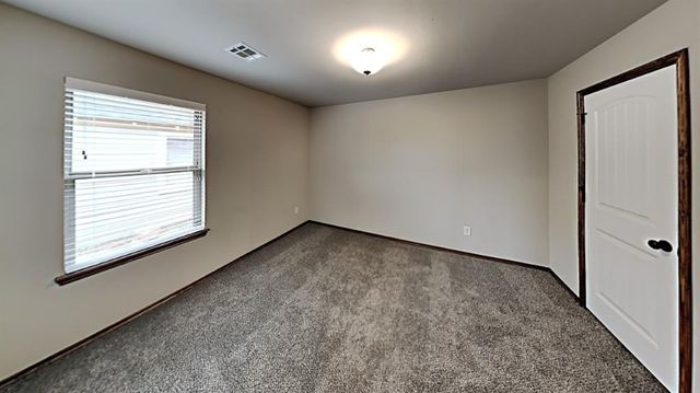 10529 NW 41st Street, Yukon, OK 73099
