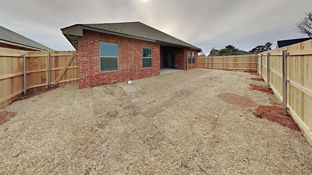 10529 NW 41st Street, Yukon, OK 73099