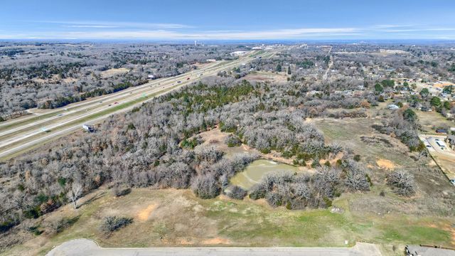 3015 Ridge Drive, Denison, TX 75020