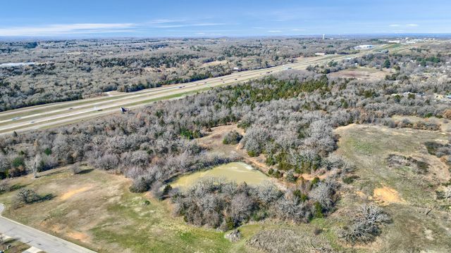 3015 Ridge Drive, Denison, TX 75020