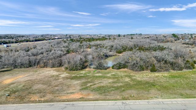 3015 Ridge Drive, Denison, TX 75020