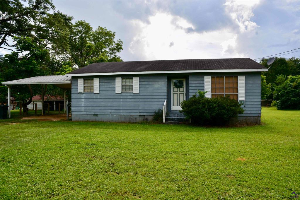 109 Farm Estates Road, Perry, GA 31069